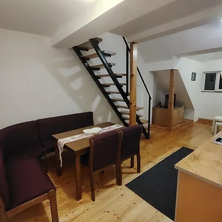 Lenka Apartment *