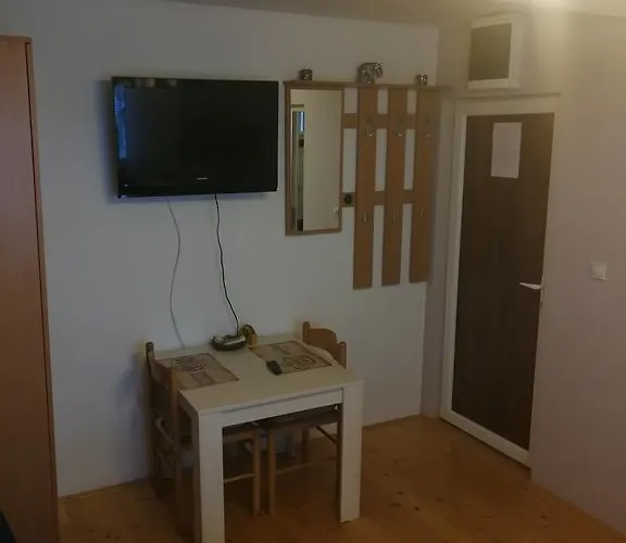 Lenka Διαμέρισμα *